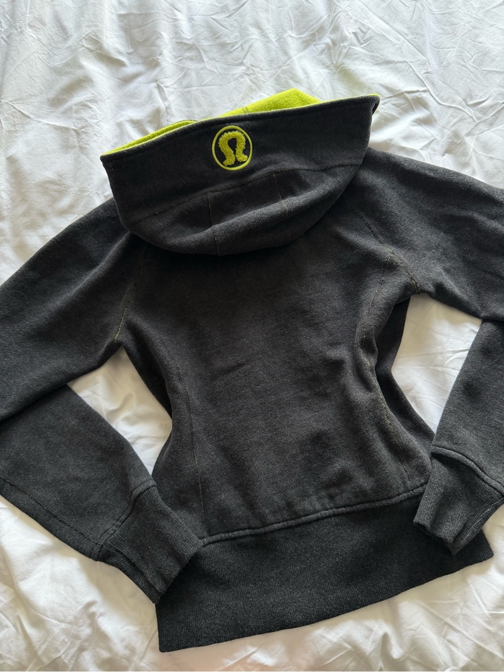 lululemon RARE VINTAGE Scuba Zip Hoodie Embroidered Fuzzy Logo Size 2 Grey Green - Picture 7 of 8
